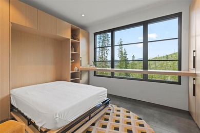 UNDER CONTRACT BUT ACCEPTING BACK UP OFFERS. This - photo 33