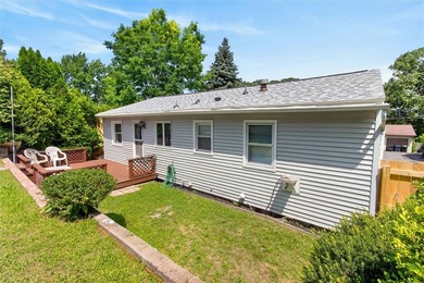 Welcome to this comfortable raised ranch in a very convenient - photo 9