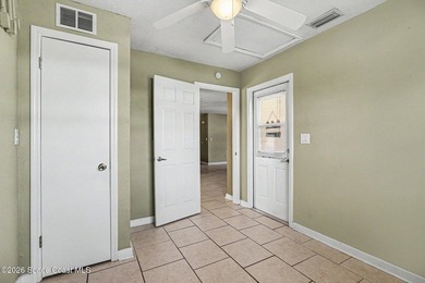 Location, location, location! This beautifully maintained - photo 18