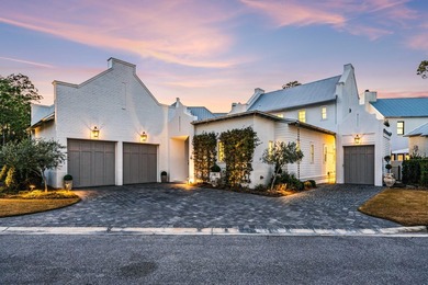 Set within the exclusive waterfront neighborhood of Churchill - photo 1