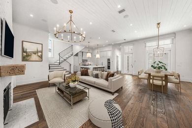 Set within the exclusive waterfront neighborhood of Churchill - photo 5