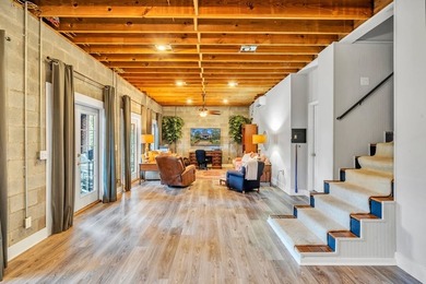 Custom built 5-bed, 5 1/2 bath plantation style home has amazing - photo 47