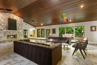 Exceptional one-of-a-kind ranch-style home offering over 8,000 - photo 6