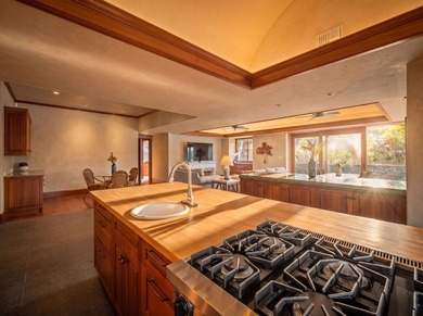 A private Wailea Kialoa retreat, where chic island elegance - photo 14