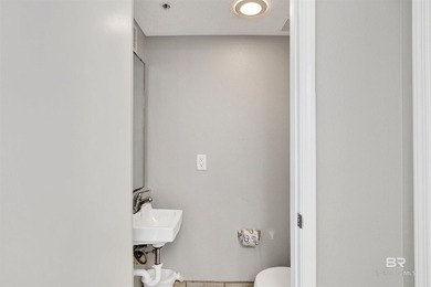 Fantastic Investment Opportunity on this 1 bedroom, 1.5 bathroom - photo 15