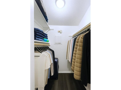 Move-in ready 2 bed, 2 bath North Dallas condo for sale in a