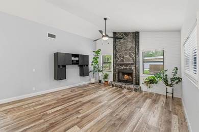 Beautifully updated 3-bedroom, 2-bath home with a 2-car garage - photo 17