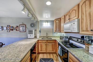 ***LAKEFRONT***AND SLEEPING LOFT. Nestled in the serene and - photo 20