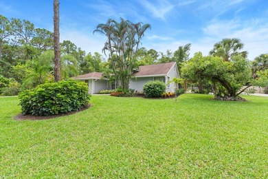Beautifully updated 3-bedroom, 2-bath home with a 2-car garage - photo 24