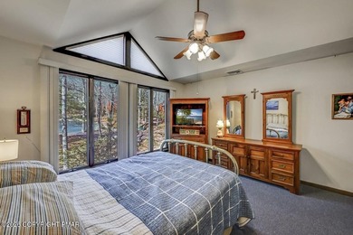***LAKEFRONT***AND SLEEPING LOFT. Nestled in the serene and - photo 37