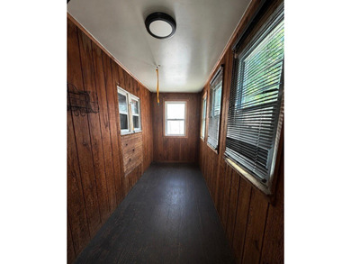 Excellent investment opportunity! This 3-bedroom, 1-bath home - photo 2