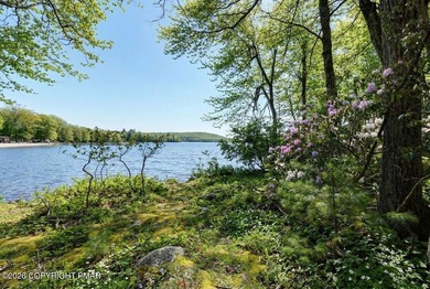 ***LAKEFRONT***AND SLEEPING LOFT. Nestled in the serene and - photo 43