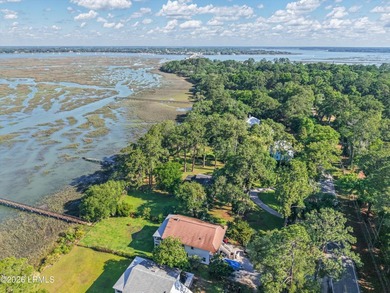 This rare 1.15-acre double lot offers something increasingly - photo 7