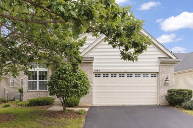 Lake Home Sale Pending in Aurora, Illinois