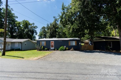 Lake Tillery Home For Sale in Albemarle North Carolina