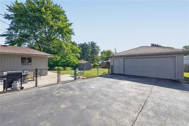 Open Saturday 11:00-1:00!! Welcome to 768 Dewitt Road! Tucked - photo 3