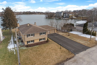 Antioch Lake Home Under Contract in Antioch Illinois