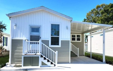 (private lake, pond, creek) Home For Sale in St. Petersburg Florida