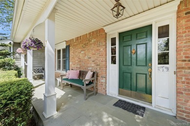 Welcome to this stately, immaculately maintained 4 bedroom, 2.5 - photo 4