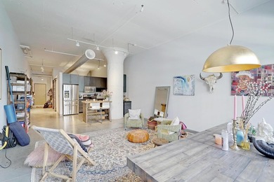 Located in Minneapolis' historic Mill District neighborhood - photo 4