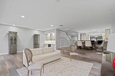 Welcome to this stunning three-bedroom, two-and-a-half-bath - photo 15