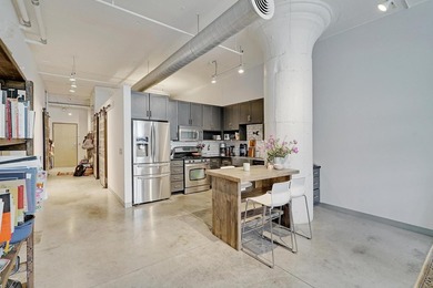 Located in Minneapolis' historic Mill District neighborhood - photo 6