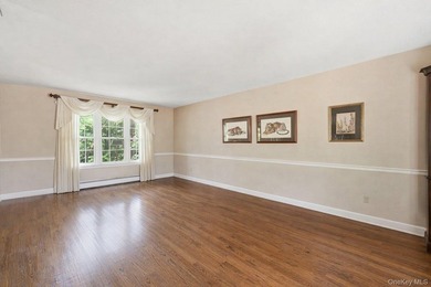 Welcome to this stately, immaculately maintained 4 bedroom, 2.5 - photo 8