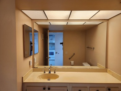 Wynmoor awaits! Grab your opportunity to own a condo in one of - photo 20