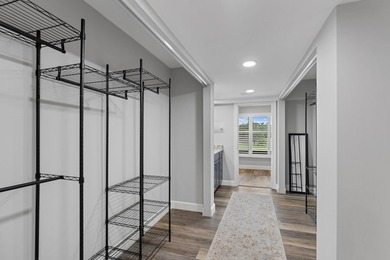 Welcome to this stunning three-bedroom, two-and-a-half-bath - photo 24