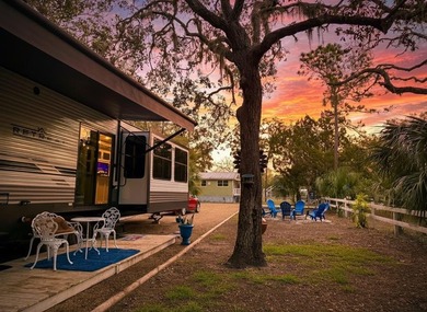 Suwannee River Lot For Sale in Suwannee Florida