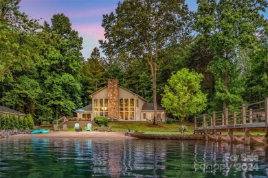 Lake Norman Home For Sale in Mooresville North Carolina