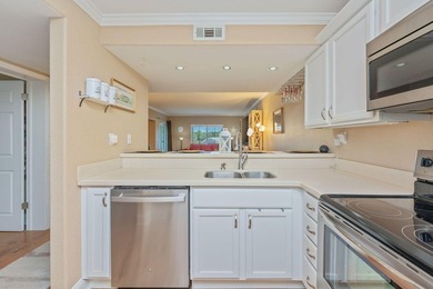 Updated one-bedroom, one-bath condo in Leisure Condominiums with - photo 11