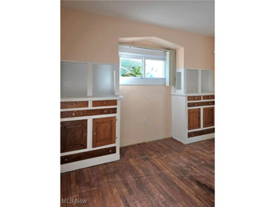 Welcome HOME to 9112 Parmelee Ave, in Cleveland! A charming and - photo 14