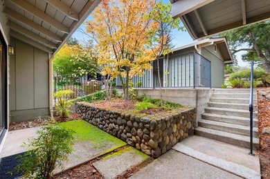 Great opportunity to purchase this single-level, 3 bedroom, 2 - photo 8