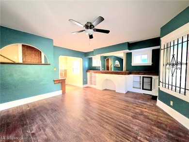 Welcome HOME to 9112 Parmelee Ave, in Cleveland! A charming and - photo 19