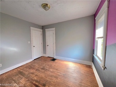 Welcome HOME to 9112 Parmelee Ave, in Cleveland! A charming and - photo 26