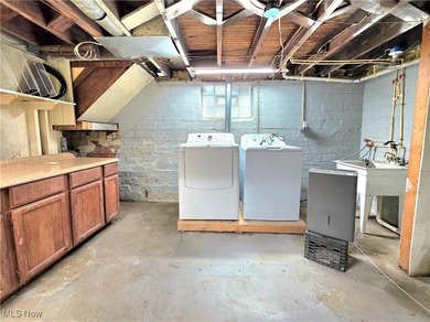 Welcome HOME to 9112 Parmelee Ave, in Cleveland! A charming and - photo 34
