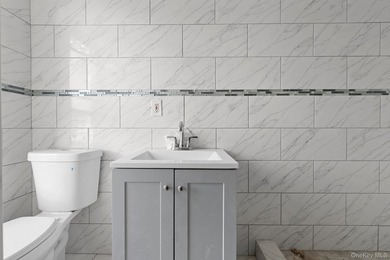 Space, style & modern luxury come together at 114-06 Inwood - photo 6