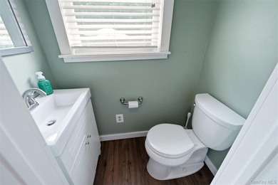 Opportunity awaits in this well-maintained home. The main level - photo 14