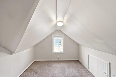 Opportunity awaits in this well-maintained home. The main level - photo 16
