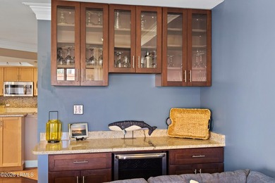 This beautifully updated 2 bedroom, 2.5 bath Harbourside II - photo 7