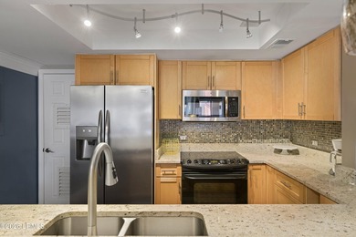 This beautifully updated 2 bedroom, 2.5 bath Harbourside II - photo 10