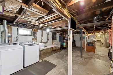 Opportunity awaits in this well-maintained home. The main level - photo 22