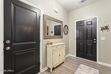 Discover your perfect oasis in this well-maintained 3-bedroom - photo 5
