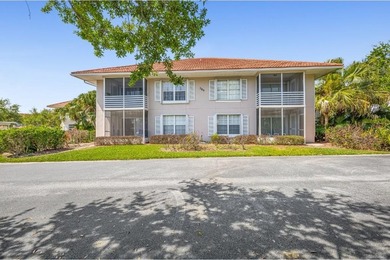 Beautifully updated and remodeled 1st floor condo in the - photo 1