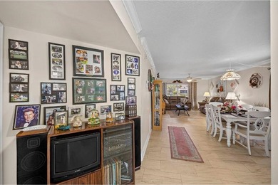 Beautifully updated and remodeled 1st floor condo in the - photo 7
