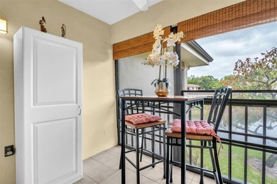 Beautiful 2-bedroom, 2-bath condo in the highly desirable - photo 6