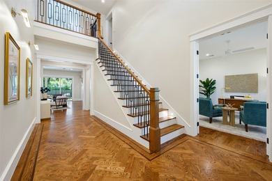 Introducing another exceptional Signature Series home by Thomas - photo 4
