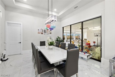 Modern large home on 1 acre, yes 20' entrance ,almost 10,000 sqf - photo 18