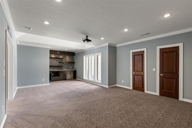 NOW $1,675,000 PINNACLE COUNTRY CLUB. This timeless - photo 26